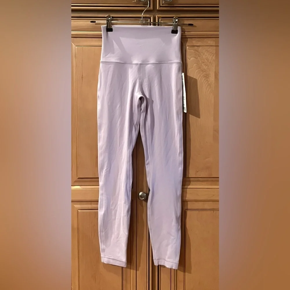 NWT Lululemon Align HR 25